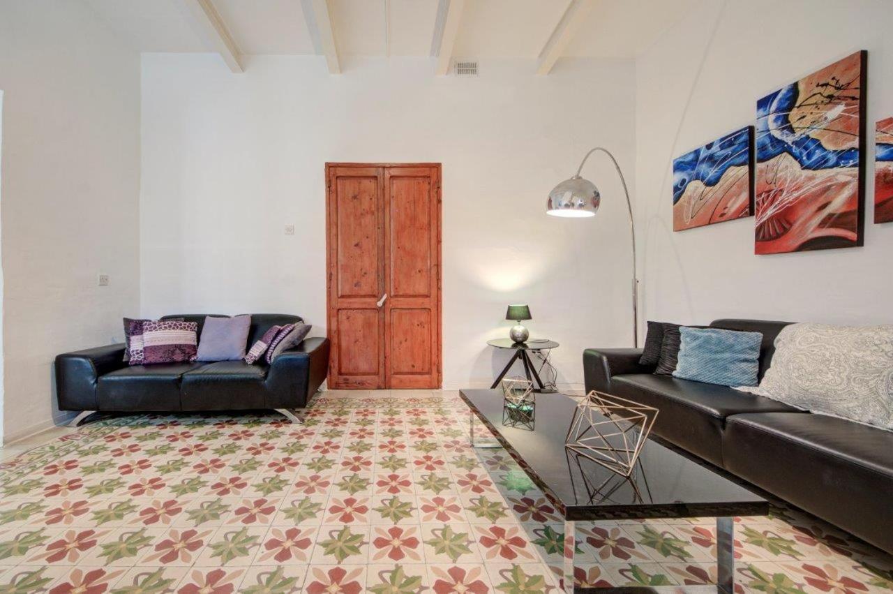 Valletta 2 Bedroom Sleeps 6 Apartment Walking Distance To Centre And The Sea Buitenkant foto
