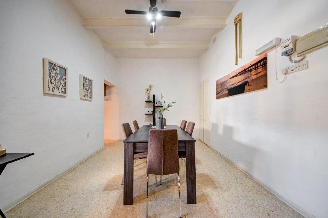 Valletta 2 Bedroom Sleeps 6 Apartment Walking Distance To Centre And The Sea Buitenkant foto